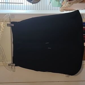 Lululemon Atletica Skirt, Size 4, Color Black ⚫️ 😍 ♥️ 🖤